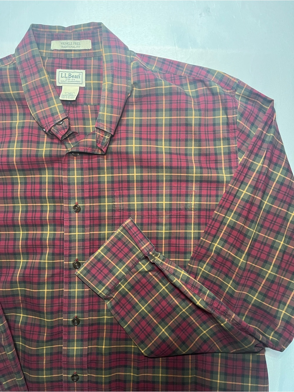 L.L. Bean Men's Large Tall Red Plaid Traditional Button-Down Long Sleeve Shirt